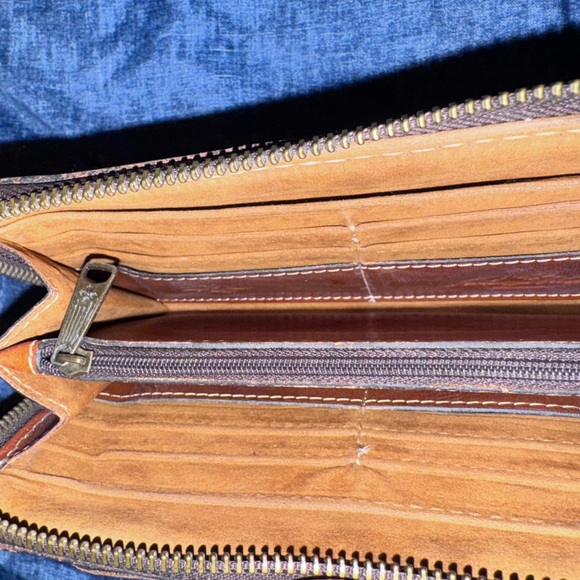 Patricia Nash Italian leather wallet - Picture 4 of 5